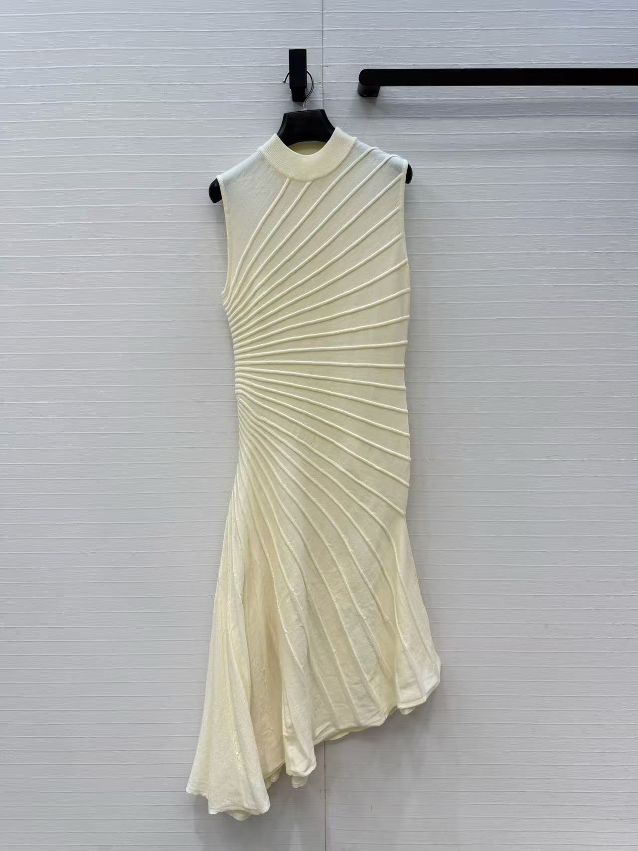 Women Formal Party Wear Dress - Solid color cool and sophisticated irregular